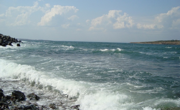 Мъж се удави на Първа буна във Варна