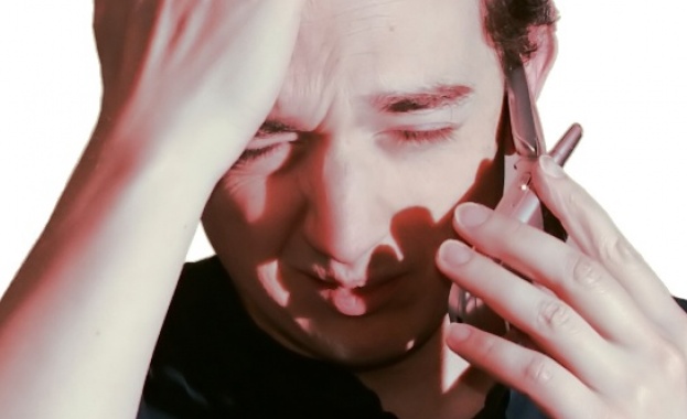 Телефонните рекетьори искали от баба 17 хил. лв.  