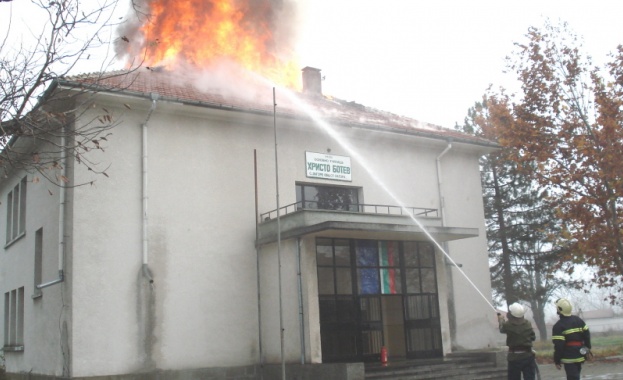 Комин подпали къща в Чепеларе