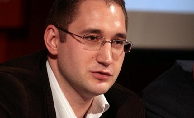 Георги Ангелов за Бюджет 2012: По това време на годината всеки казва, че ще „загаси лампите”  