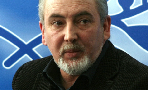 ДПС иска парламентът да заседава с ден повече