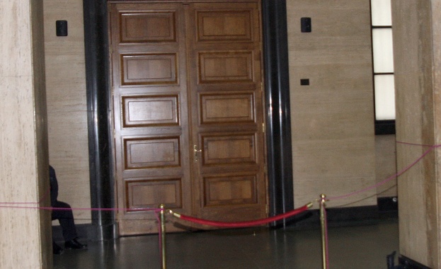 Сградата на амстердамския съд е повредена от взрив