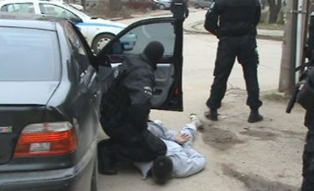 ГДБОП неутрализира организирана престъпна група за рекет