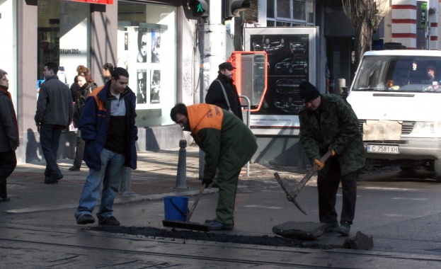 Кметът на Марица инспектира ремонта на улици в село Труд