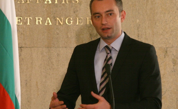 Искането за нова Конституция е закъсняло То трябваше да бъде