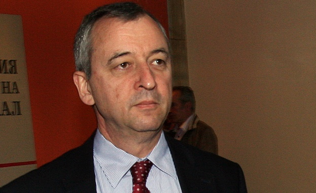 Пирински: Дянков да се яви в зала; Цачева: Всеки момент идва  