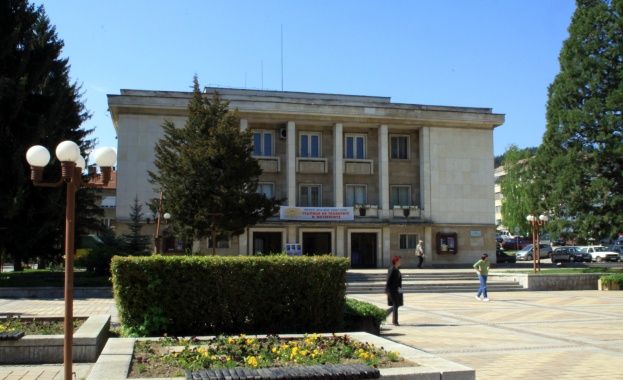 Троян празнува 145 години от основаването си