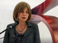 В градинката при църквата „Света София&quot; столичният кмет Йорданка Фандъкова тържествено откри реставрираната паметник-чешма „Св. Георги Победоносец&quot;.