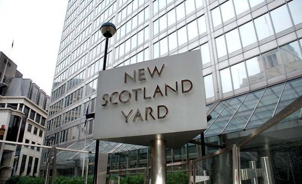 Скотланд Ярд поиска помощ от обществеността за откриването на убиец от Албания