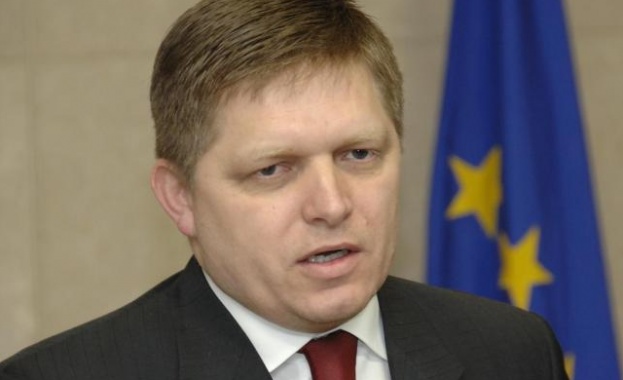 Животът на словашкия премиер Роберт Фицо вече е извън опасност