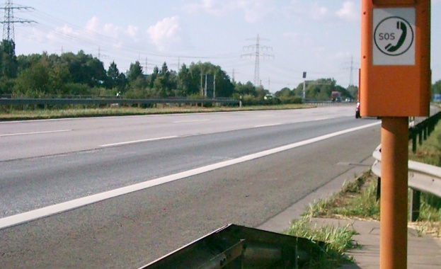 ЕК проучва цените на едро за достъп до мрежата за фиксираните телефони