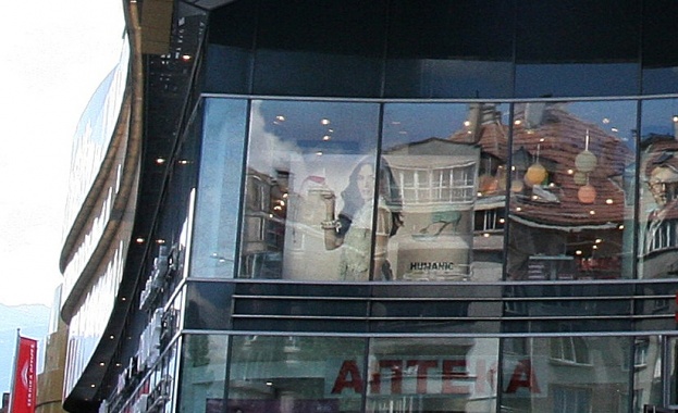 НАП погна и моловете