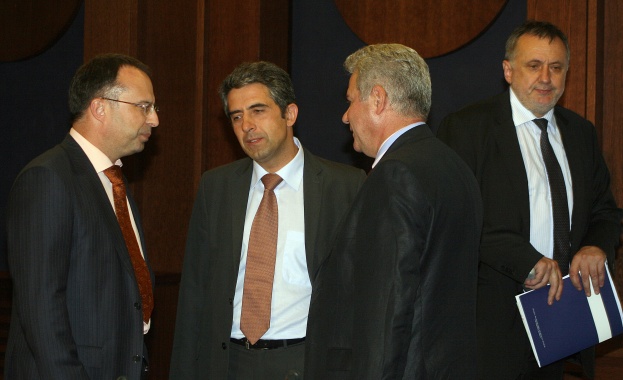 От КРИБ ще се срещнат с Росен Плевнелиев