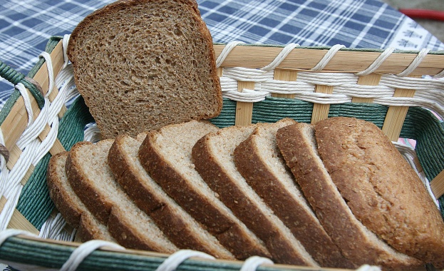 Хляб, мляко и месо без данък „вредни храни“