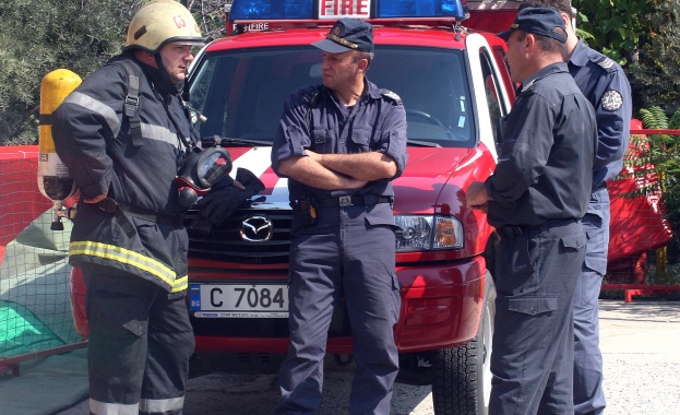 Сухи треви горяха в Шуменско 