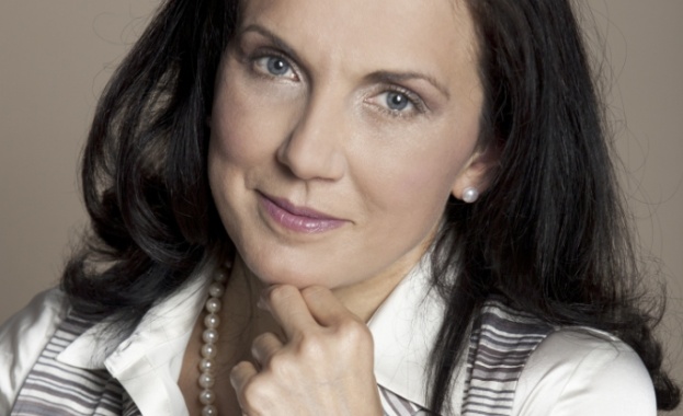 Антония Първанова с номинация за личност на годината