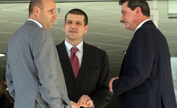 Станимир Флоров: Обяснението на Боевски за скъсаните куфари е типично за наркотрафикантите 