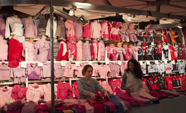 Индустрията за производство на детски дрехи бързо нараства