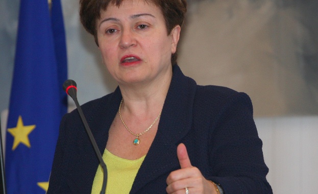 Блумбърг: Лидерите на ЕС са обсъждали Кристалина Георгиева за шеф на ЕК 