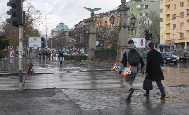 Облачно и дъждовно време