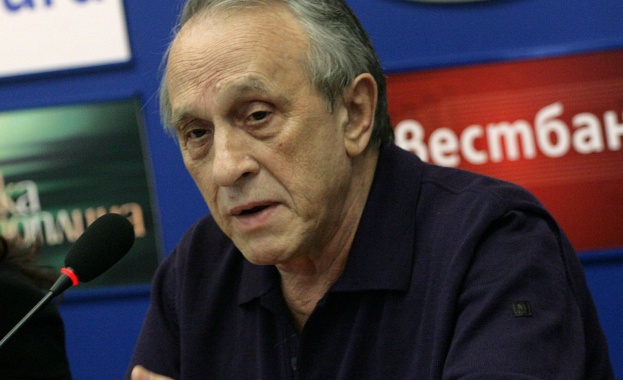 Тошо Тошев регистрира 4 имена за новия си вестник