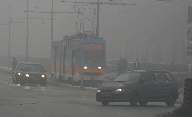 Жълт код в 12 области заради гъста мъгла  