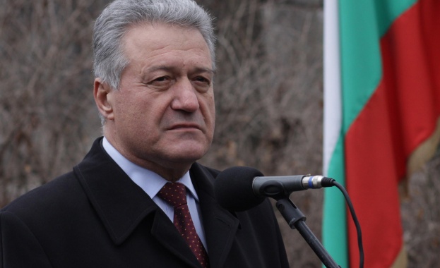 Указите на Марин -  незаконни