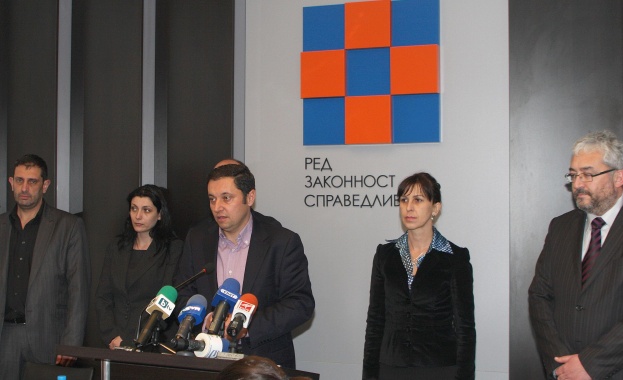 РЗС: Народното събрание работи със сивия сектор