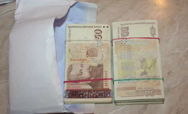 Намериха парите, взети от Анелия Цветкова