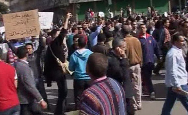 Жена  се опита да отрови участници в протеста в Кайро 