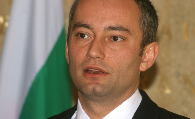 Младенов: Създаването на СНС бе важна стъпка към обединението на сирийската опозиция