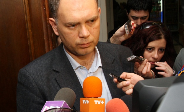 Кадиев: Ще дам брифинг до всички медии за подкупа на Плевнелиев, защото бТВ се опитват да преговарят с мен за баланс