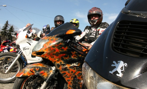 Протест на рокерите срещу Цар Киро във Велико Търново