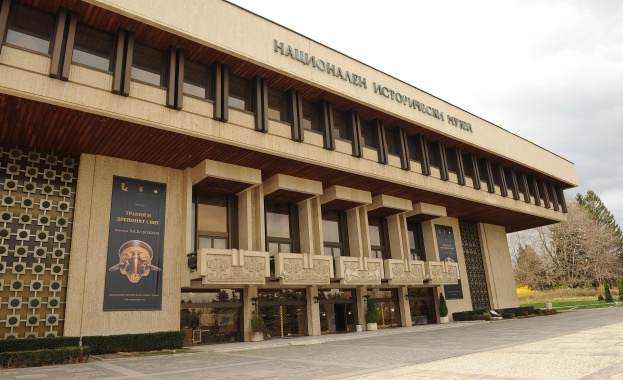 Изключителни ценни паметници на културата показват в НИМ
