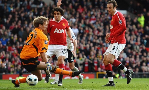 Манчестър Юнайтед продава Бербатов, Македа и Рио Фърдинад