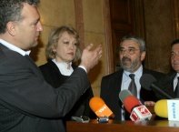  Днес, 3 май, в Народното събрание се проведе брифинг след среща-дискусия организирана от Гражданско движение ДНЕС и Национална гражданска инициатива „Срещу произвола на монополите".