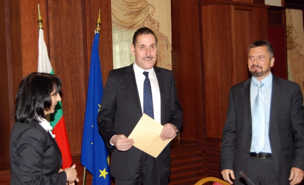 Участието в управлението на страната на българите в чужбина обсъждат при омбудсмана