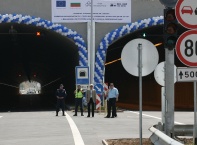 Днес, 15 май министър-председателят Бойко Борисов кмета на София Йорданка Фандъкова и министрите Росен Плевнелиев, Симеон Дянков, Цветан Цветанов и Томислав Дончев присъстваха на откриването на автомагистрала "Люлин".