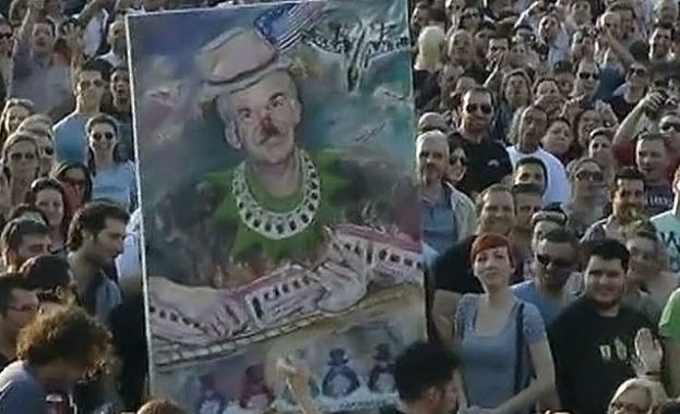 Повече от половин милион пенсионери ще бъдат засегнати от нови мерки за икономии на правителството