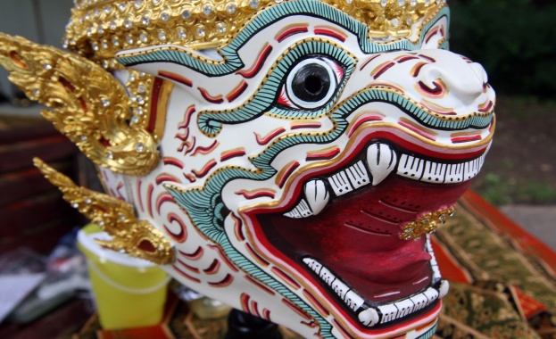 Тайландски полицай застреля шестима колеги, след което се самоуби