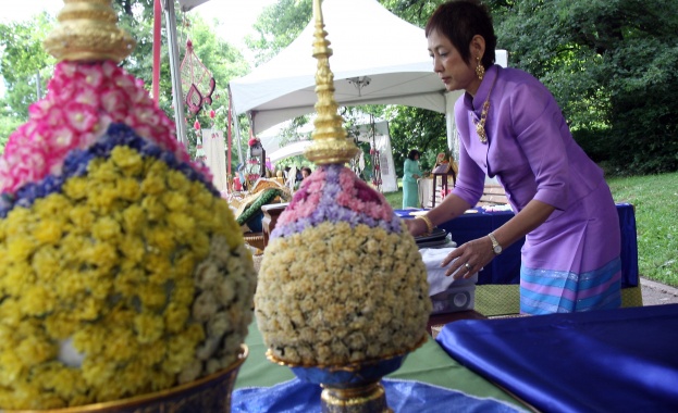 Тайланд: Предаде се лидерът на „Червените блузи” 