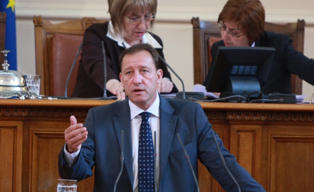 БСП към ГЕРБ: Вместо диалог в разгара на кризата демонстрирате високомерие  