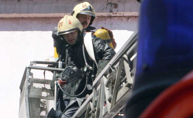 Неправилно монтирана печка предизвика пожар в къща в Русенско 