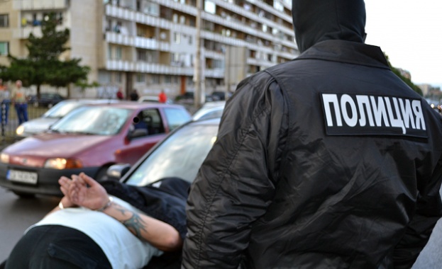 В Пловдив задържаха пласьори на хероин