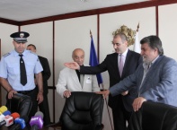 Министърът на културата Вежди Рашидов стана притежател на златен талон „Водач на МПС без наказания", 4 юли 2011 г.