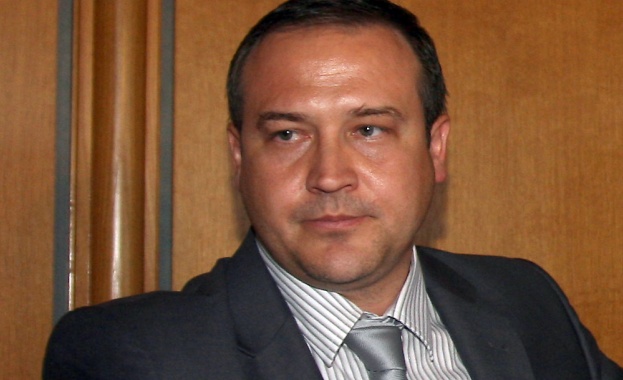 Шефът на "Топлофикация": Никой не може да каже колко точно абонати крадат топло 