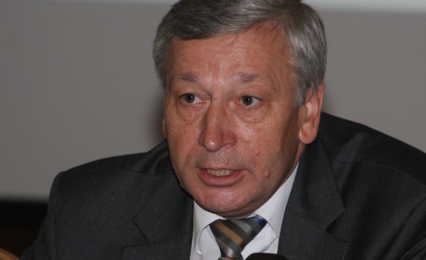 Лешек Хенсел: Доналд Туск не дава интервюта за жълти вестници, даже ги редактира