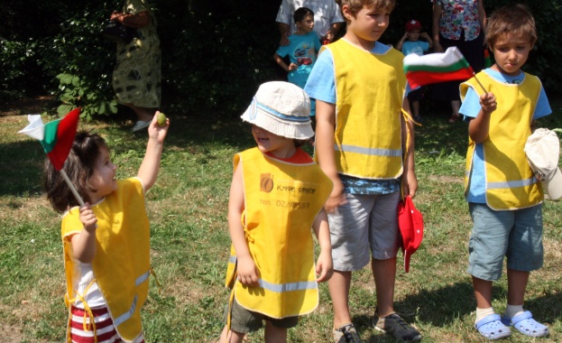 Фондация „Шанс за децата на България" открива Център за млади таланти за Бургаско