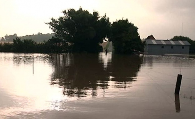 Повече от 200 души загинаха при наводненията в Тайланд