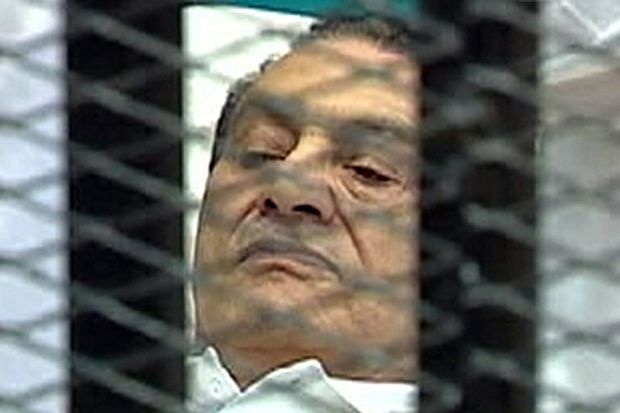 Отлагат делото срещу Мубарак за края на декември